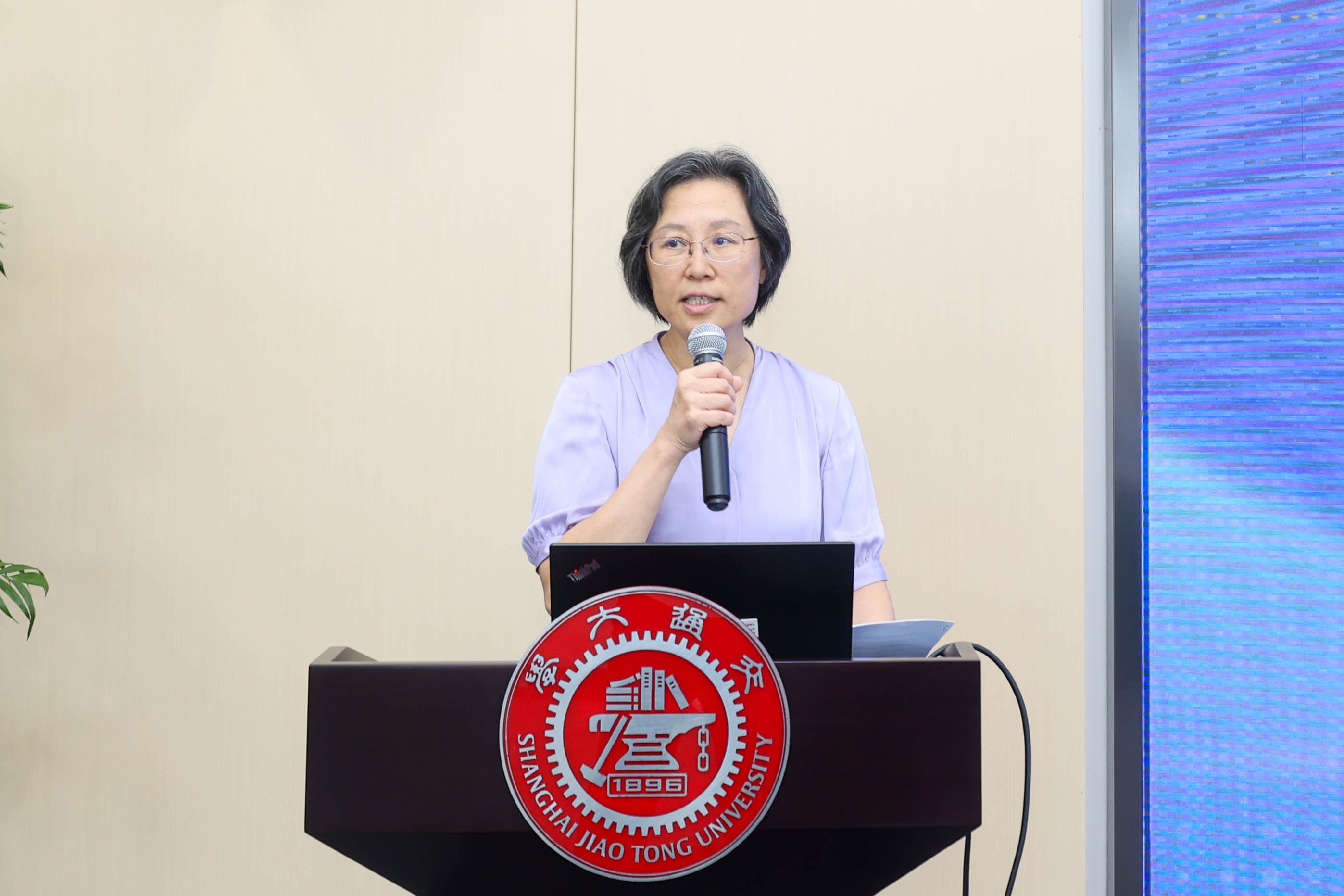 1694411375710971.jpg 色情网址大全
副教务长 吴静怡 (2).JPG