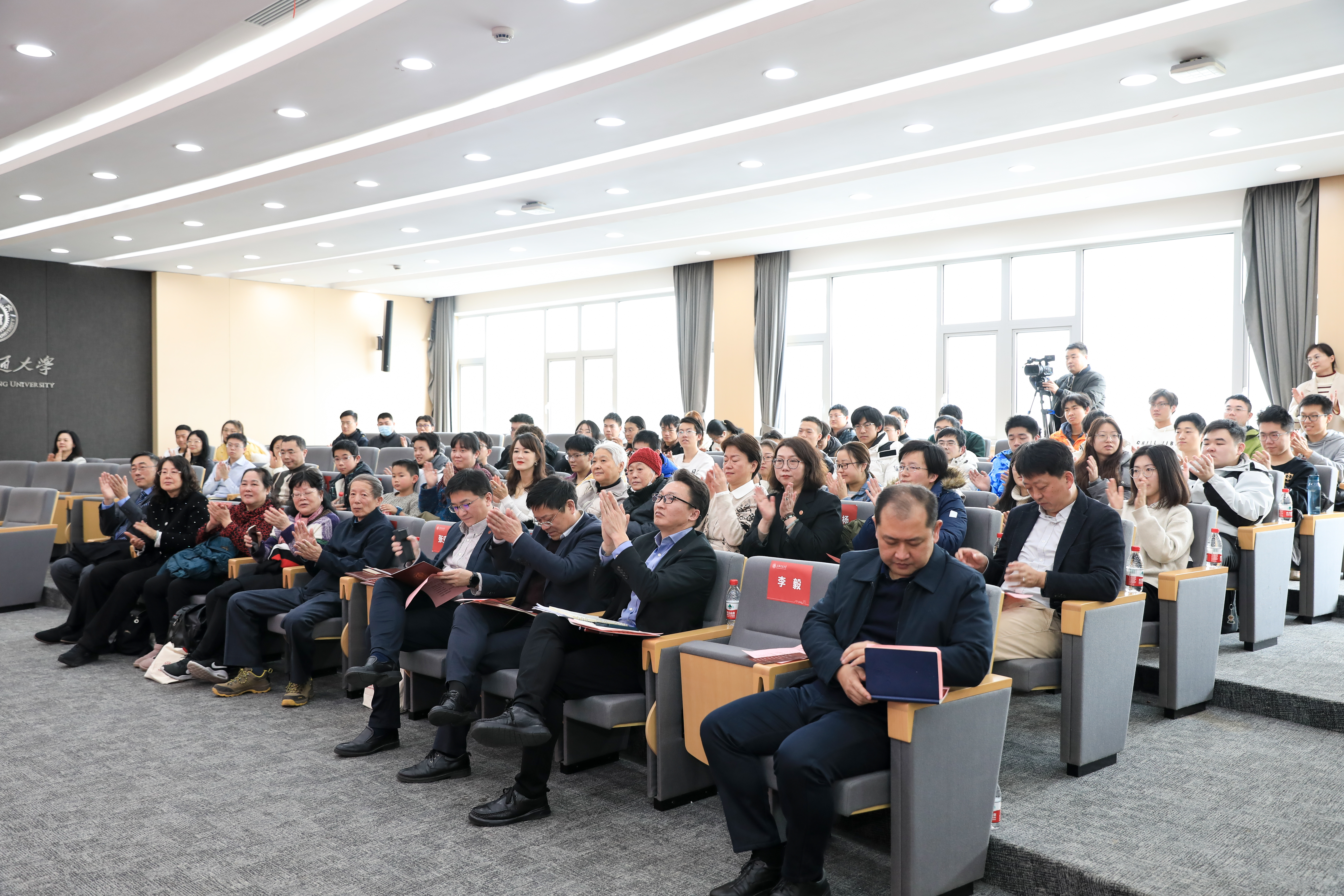 1703761420891365.jpg IMG_1211.jpg