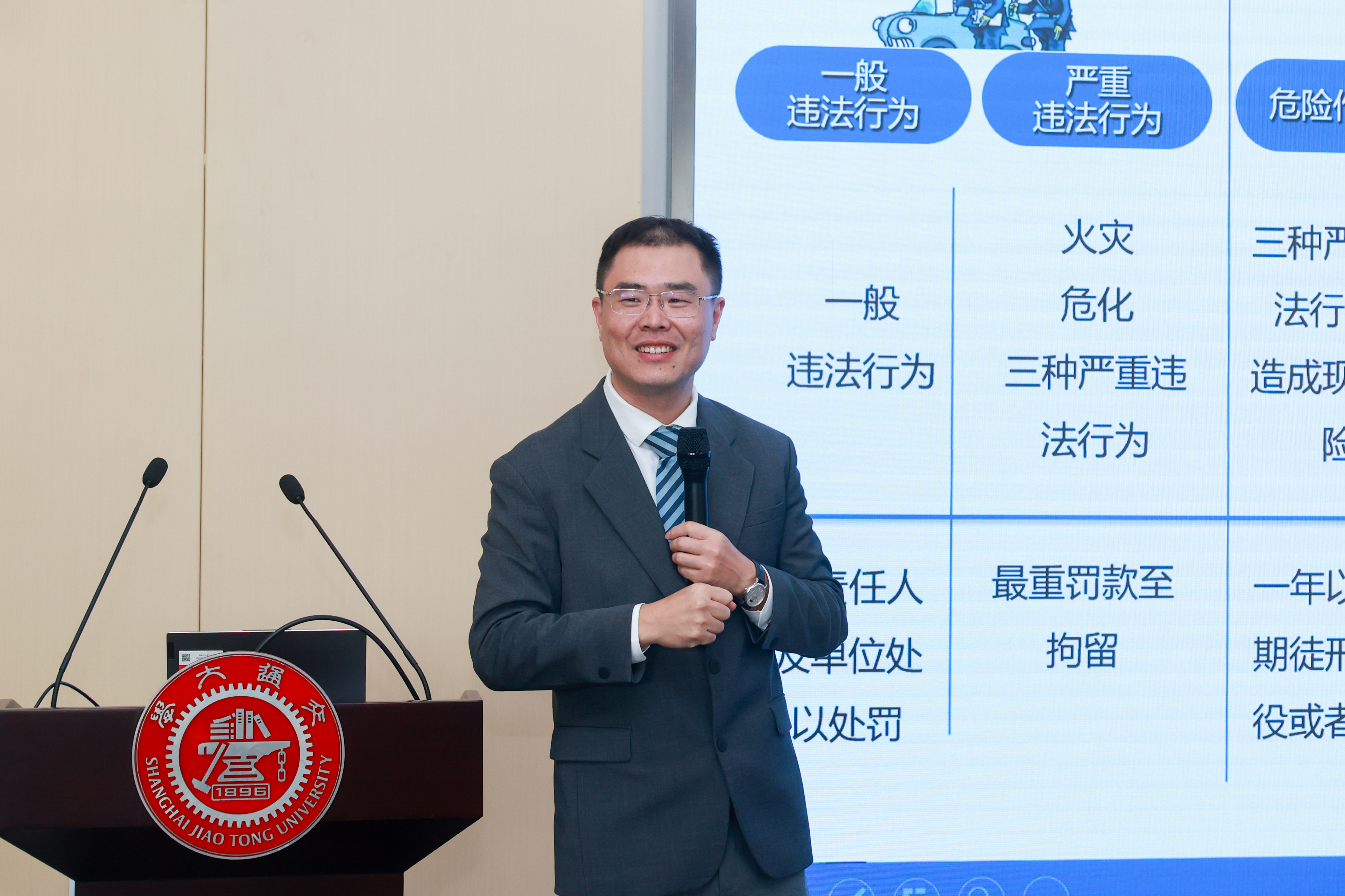 1761528909306185.jpg 211A8003-2.jpg